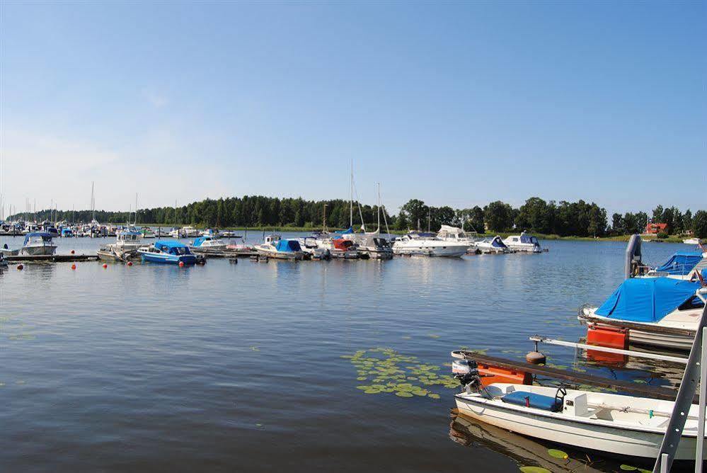 Krongarden Vandrarhem Крістінегамн Екстер'єр фото